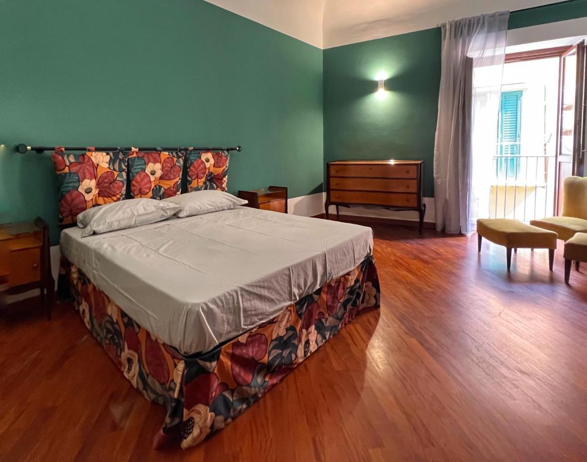Le Radici Casa Vacanze Palermo Luaran gambar